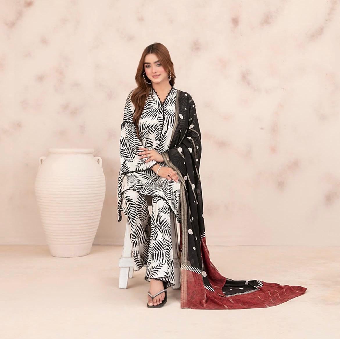 Digital Print 3 Piece Un-Stitched Suit